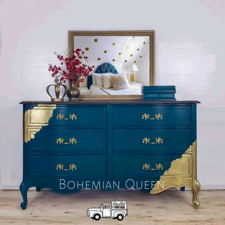 Bohemian Queen: Rich Emerald Teal paint