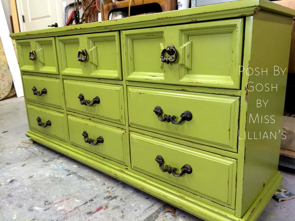 Posh By Gosh – Vibrant lime green chalk style paint | Miss Lillian’s NO WAX Chock Paint Glowing Greens Collection