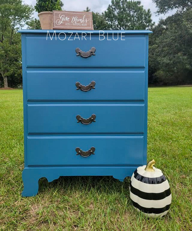 Mozart Blue – muted gray-blue chalk style paint | Miss Lillian’s NO WAX Chock Paint Beautiful Blues Collection