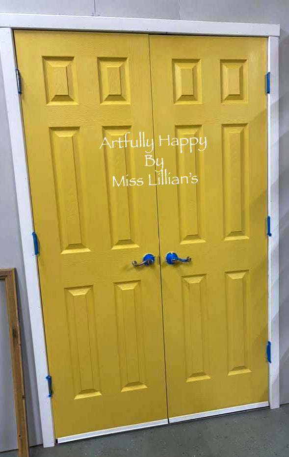 Artfully Happy – bright golden yellow chalk style paint | Miss Lillian’s NO WAX Chock Paint Yummy Yellows Collection