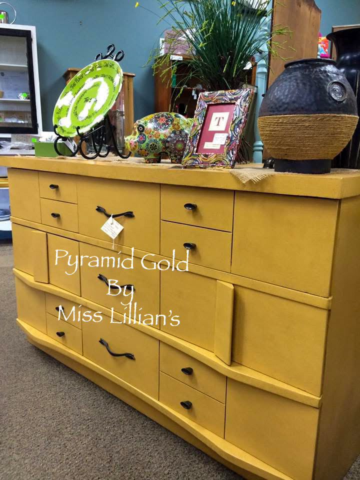 Pyramid Gold – Rich Golden Ochre chalk style paint | Miss Lillian’s NO WAX Chock Paint Yummy Yellows Collection
